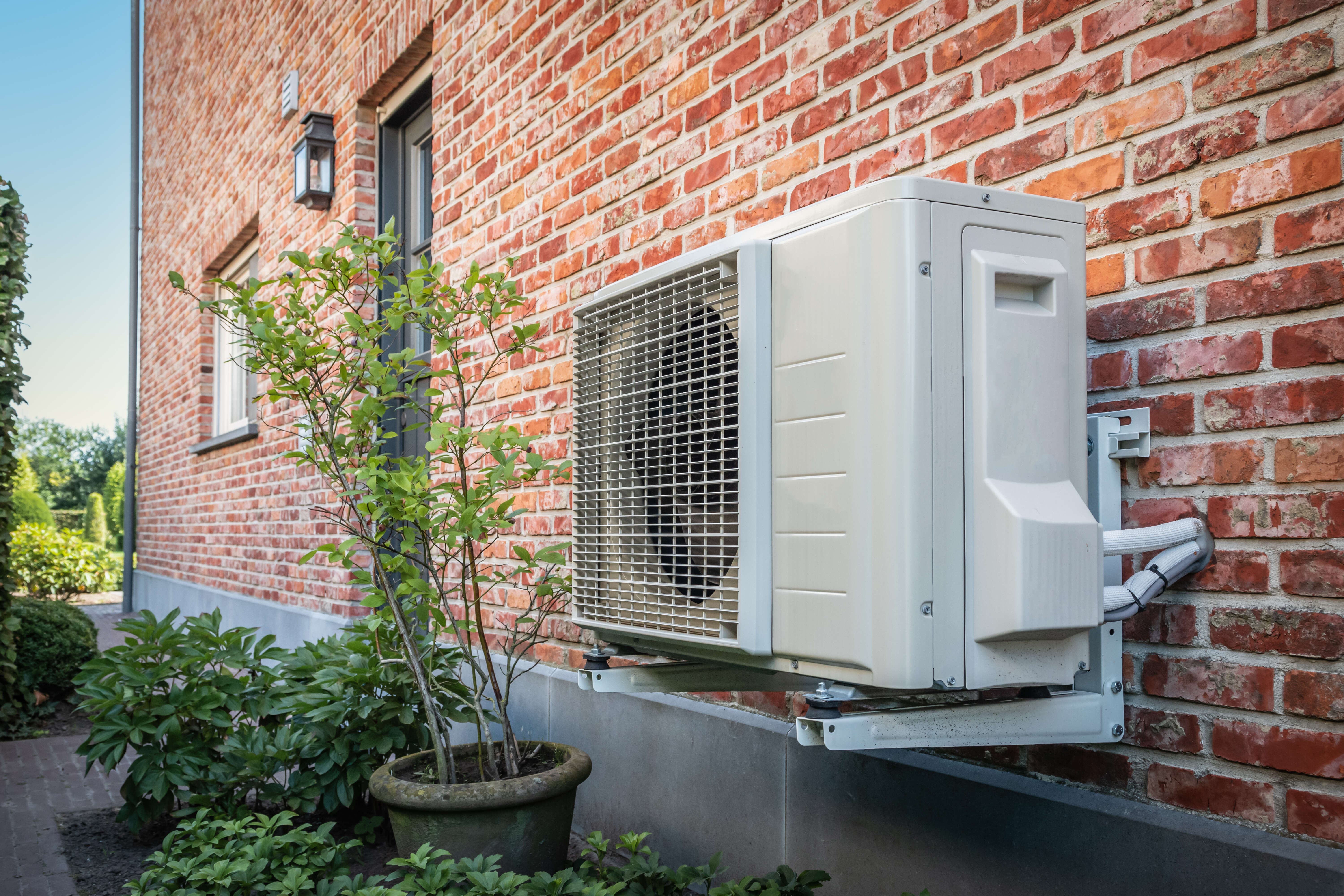 Heat Pumps Adobestock 517550111